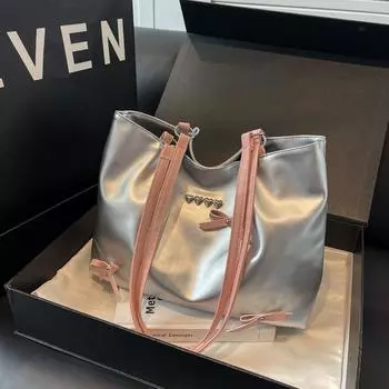 Large bag, fashionable shoulder underarm bag, casual versatile and high-texture portable tote bag. чёрный