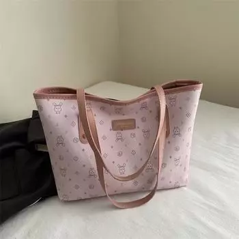 Large capacity bag women s 2025 spring and summer new shoulder armpit bag leisure student class bear tote bag чёрный