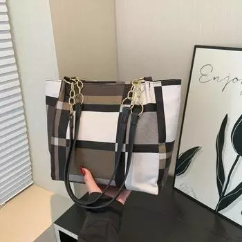 Large-capacity bag women s 2025 summer new fashion women s bag tote bag contrasting color portable shoulder bag чёрный