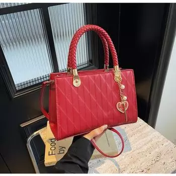 Large-capacity bags for women s niche, usually available in red envelopes, portable red wedding special female bride tote bag