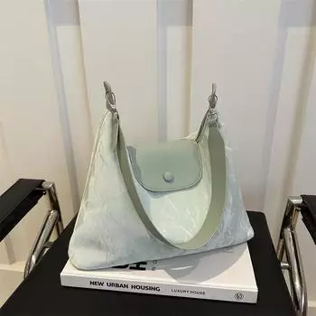 Large capacity tote bag women s summer simple fashion shoulder messenger bag 2024 new large capacity commuter shoulder bag зелёный