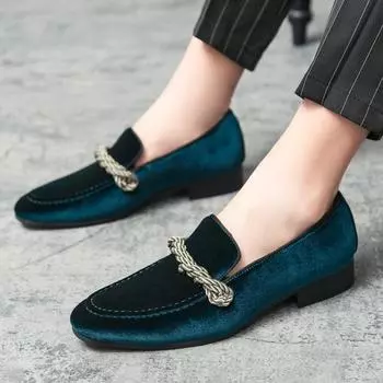 Large size 2025 autumn new men s shoes fashion loafers trend foot cover Doudou shoes one foot small leather shoes 39