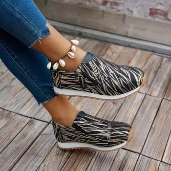 Большие размеры повседневных одинарных туфель на низком каблуке весна-осень 2024 года, подходящие по размеру женские одинарные туфли на танкетке и плоском каблуке 36 чёрный