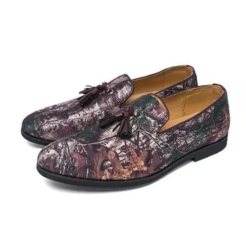 Large size men s color embroidered fringed loafers spring and autumn new men s personalized banquet business foot shoes 38