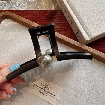 Large-sized Black Acrylic Crystal-Encrusted Hair Clip, Hair Grabber, New Style Bun Shark Hair Clip for Women