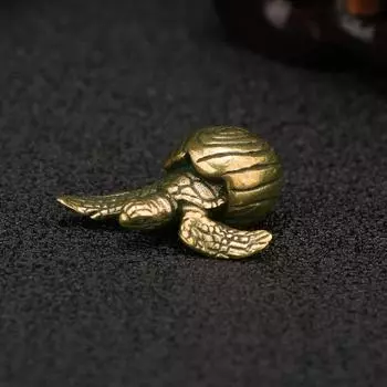 Латунная Черепаха Сделано в Старом и Ретро Стиле Милые Маленькие Поделки Черепахи Чайный Питомец Настольное Украшение Домашний Декор Металлическая Фигурка Прекрасные Подарки