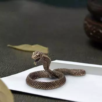 Латунная фигурка ручной работы с текстурой змеи, креативная имитация, декоративная, однотонная, миниатюрная скульптура, декор для рабочего стола
