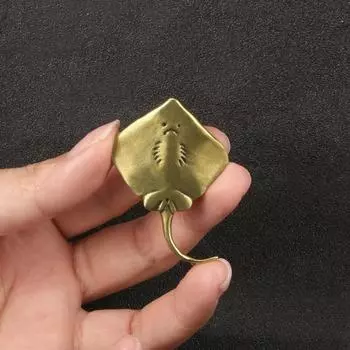 Латунная рыба-дьявол, маленькое украшение, океан, скат, животное, чай, питомец, домашний стол, декоративные украшения, коллекция медных фигурок