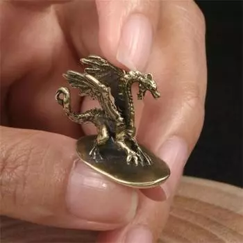 Латунные фигурки могучего летающего дракона, миниатюры, поделки, настольные украшения, игрушечный столик, письменный стол, гостиная, украшение для дома, аксессуары