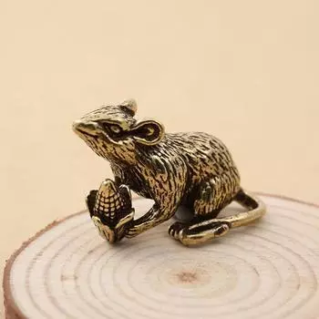 Латунные фигурки животных Мыши Любовь Рис Брелок для автомобиля Подвески Ювелирные изделия DIY Брелок Подвесные аксессуары Милый брелок для ключей в виде крысы Подарки 1 pcs