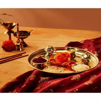 Латунный Пуджа Тали с Аксессуарами - Джйот, Чаши и Коробочка для Синдура | Золотой золотистый