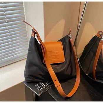 Lazy wind tote bag women s new pleated fashion shoulder messenger bag commuter casual versatile чёрный