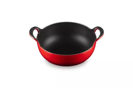 Le Creuset Cast Iron Enamel Balti 20 Cherry Gas and Induction Oven Compatible Japanese Dish, cm, Red, [Official Product]