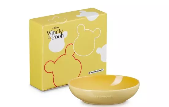 Le Creuset Disney Winnie the Pooh Овальная тарелка 19 см Айва Желтая форма для духовки Жаропрочная тарелка Посудомоечная машина для микроволновой печи Японская [Авторизованный продукт]