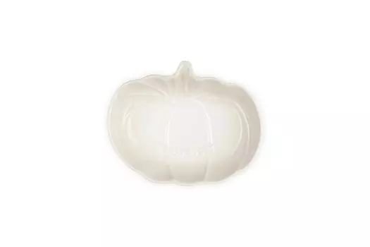 Le Creuset Pumpkin Dish 16cm Meringue Halloween Dish Heat Resistant Cold Resistant Microwave Oven Safe Japanese [Authorized Product]