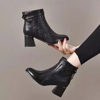 Leather boots women s autumn and winter new pointed high-heeled fashion boots first layer embossed cowhide bow women s short boots cotton boots 34