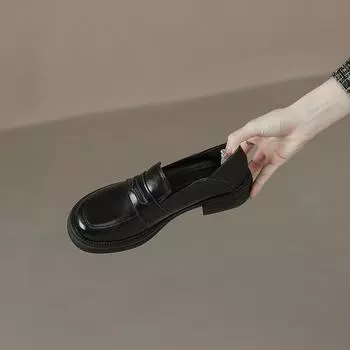 Leather platform loafers women s winter 2025 velvet versatile soft sole British style small leather shoes large size single shoes women 34 чёрный