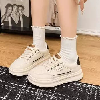 Leather platform white shoes women s shoes 2025 spring and summer new lightweight board shoes popular versatile sports and leisure shoes 35