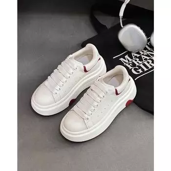 Leather retro little white shoes women s spring new love McQueen versatile thick-soled heightening casual sports board shoes 35 красный