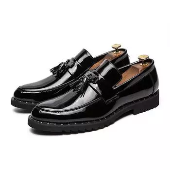 Leather shoes men s British foot cover patent leather glossy European and American trendy men s loafers pointed tassel casual hairstylist leather sho 38