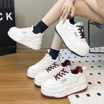 Leather surface shows high white shoes women s spring 2025 new popular versatile casual lightweight sports shoes thick baseplate shoes 35 чёрный