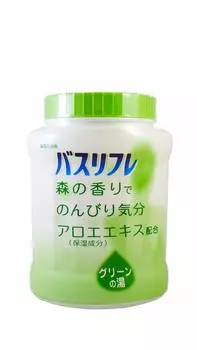 Лечебная соль для ванн Bath Refle Green Hot Spring Ощущение расслабления с ароматом леса Содержит натуральные увлажняющие ингредиенты 680 г Квази-лекарство