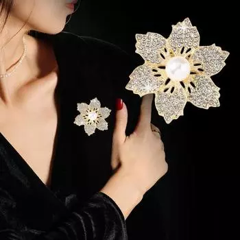 Леди Брошь Bauhinia Форма Горный Хрусталь Искусственный Жемчуг Выдалбливают Противоскользящую Сумку Воротник Пальто Шляпа Шарф Украшение Булавка Для Одежды Вечеринка Выпускной Вечер Невеста Свадьба золотистый