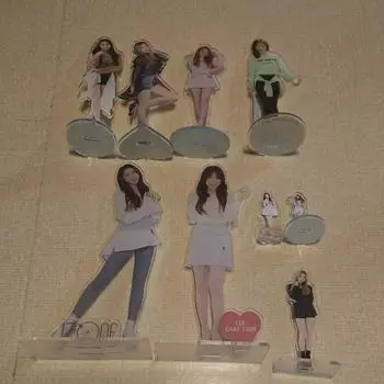 Lee Chae-yeon Lee Chae-yeon Акриловая подставка