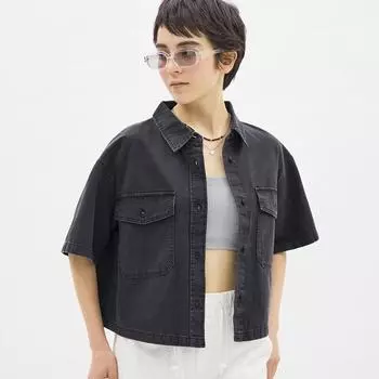 Легкая джинсовая рубашка с двумя карманами GU by Uniqlo и короткими рукавами Q
