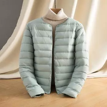 Легкая и тонкая женская короткая модель пуховика, новая подкладка из белого утиного пуха 90%, носится снаружи, а внутри надевается теплая куртка большого размера с круглым вырезом. M белый