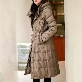 Легкая куртка-пуховик женская длинная 2024 новая талия выше колена модная темпераментная куртка среднего возраста зимняя с капюшоном M чёрный