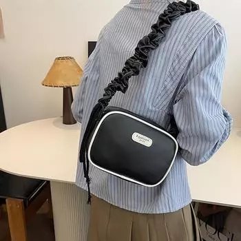 Легкая маленькая женская сумка 2024 года, новинка лета, свежая, милая, модная спортивная сумка через плечо жёлтый