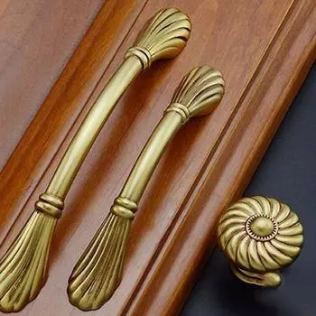 Легкая роскошная медная ручка для гардероба с одним отверстием, ручки для ящиков, декоративные ручки для шкафа Style 4