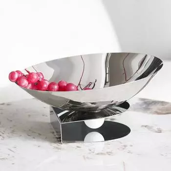 Легкая роскошная металлическая полукруглая абстрактная подвесная тарелка с фруктами, украшения для обеденного стола, дизайнерская модель, журнальный столик, поднос для закусок