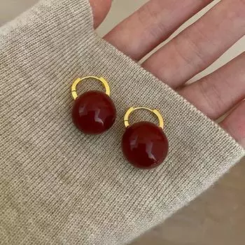 Легкая роскошная простая темпераментная красная пряжка для ушей в виде шарика с капающим маслом для женщин