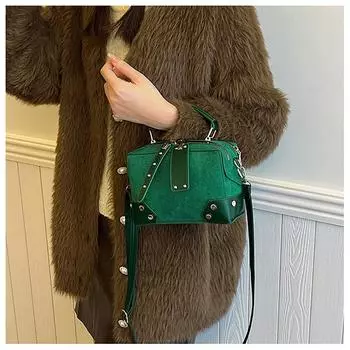 Легкая роскошная ретро-сумка с заклепками, маленькая квадратная мини-сумка, женская новая модная фактурная сумка для мотоцикла, простая сумка через плечо для поездок на работу