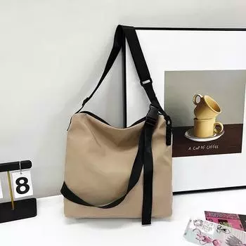 Легкая спортивная сумка через плечо для поездок на работу 2024 года, новая модная японская повседневная сумка-мессенджер большой вместимости чёрный