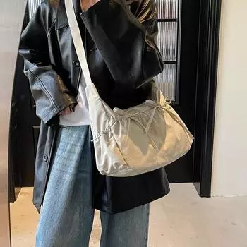 Легкая сумка-тоут Commuter Pleated Crossbody Bag Женская сумка через плечо чёрный