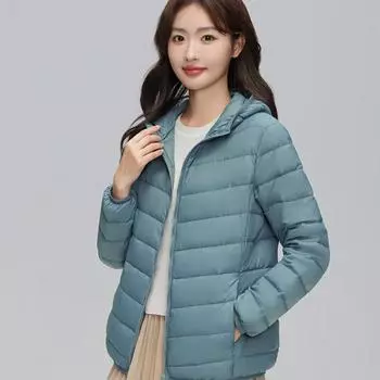 Легкие и тонкие пуховики для женщин на осень и зиму 2025 года, новая короткая 90% белая утиная пуховая зимняя тонкая повседневная куртка с капюшоном Tide S
