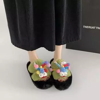 Легкие и универсальные милые пушистые тапочки с толстой подошвой для женщин, летняя одежда 2025 года, новинка, увеличивающая рост куклы, однотонные хлопковые тапочки 35 чёрный