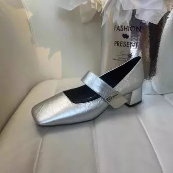 Легкие роскошные клетчатые туфли на высоком каблуке женские туфли с квадратной головкой и неглубоким зевом с металлической пряжкой в виде одного слова на толстом каблуке 34 серебряный