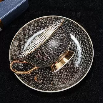 Легкие роскошные кофейные чашки в стиле ретро, изысканный керамический набор чашек и тарелок, креативный набор для послеобеденного чая, домашняя посуда