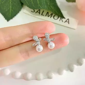 Легкие роскошные полые серьги-бабочки с жемчугом для женщин, серьги с нишевым дизайном