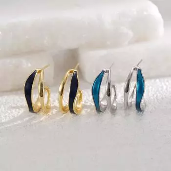 Легкие роскошные ретро-серьги высокого класса, нишевые серьги, новый дизайн, простые серьги-гвоздики, женский чистый темперамент, модные серьги