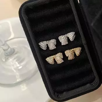 Легкие роскошные серьги-гвоздики с бриллиантами и бантом, элегантные универсальные серьги с индивидуальным темпераментом для женщин