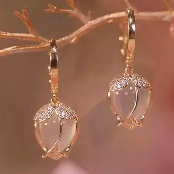 Легкие роскошные серьги с бриллиантами, женские пряжки для ушей, дизайн, ощущение высокого класса, известные в Интернете серьги с камнями «кошачий глаз» и цветком One Size золотой