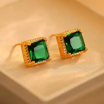 Легкие роскошные высококачественные изумрудные серьги-гвоздики женские маленькие изысканные ретро квадратные серьги модные нишевые дизайнерские серьги 18K