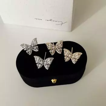 Легкие роскошные высококачественные серьги-гвоздики с бабочками из жемчуга, женские дизайнерские серьги с уникальным стилем, индивидуальностью и темпераментом