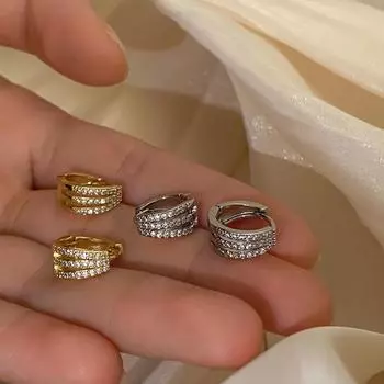 Легкие роскошные женские серьги с микроинкрустацией цирконом