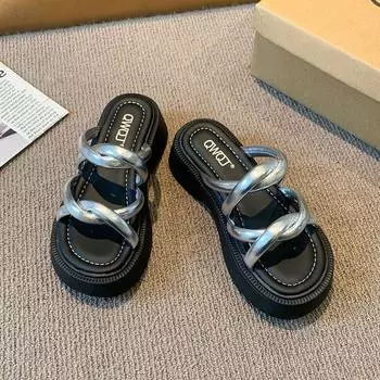 Легкие сандалии с увеличенным ремешком, женская одежда, лето 2024, новые маленькие тапочки на толстой подошве, универсальные туфли-маффины в иностранном стиле 35